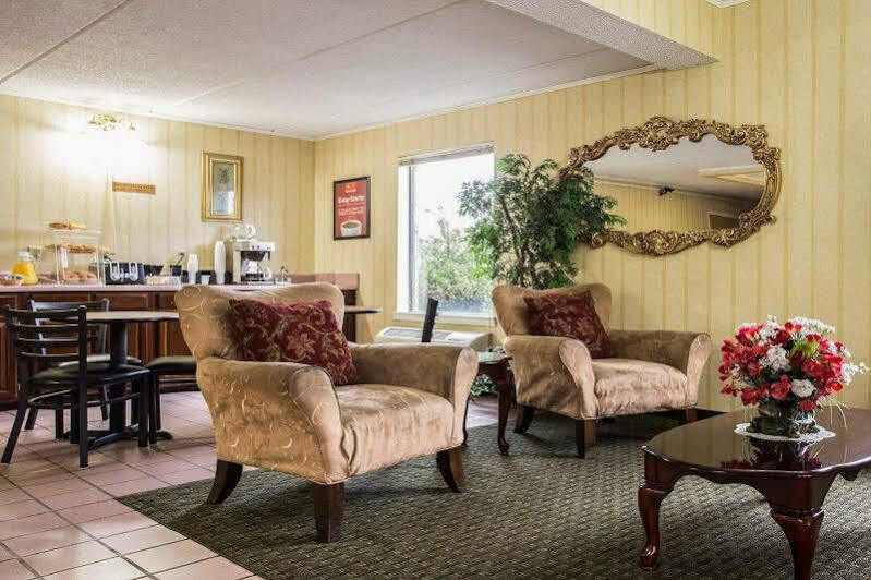 Econo Lodge Inn & Suites Lugoff Exterior foto